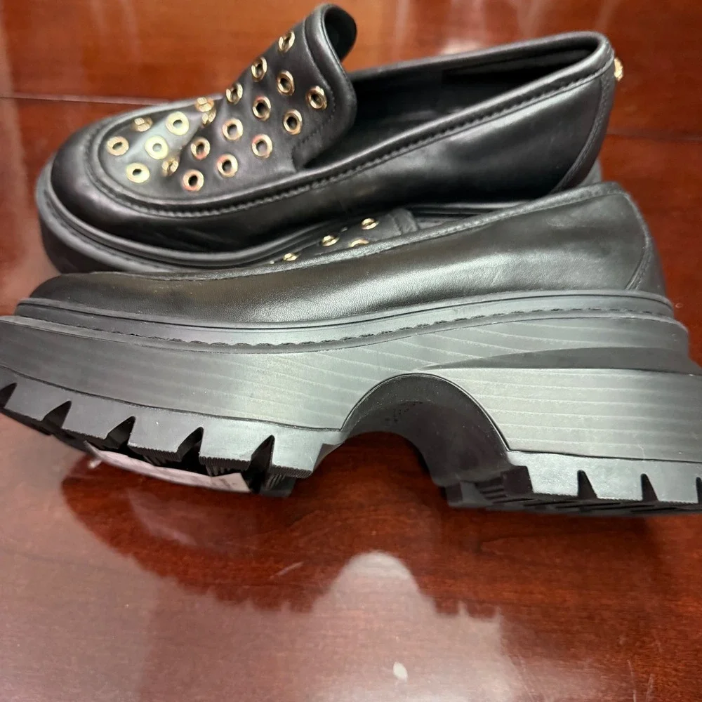 Michael Kors Shiloh Loafer Black Leather Eyelet Platform Lug Sole 6B HF24-20